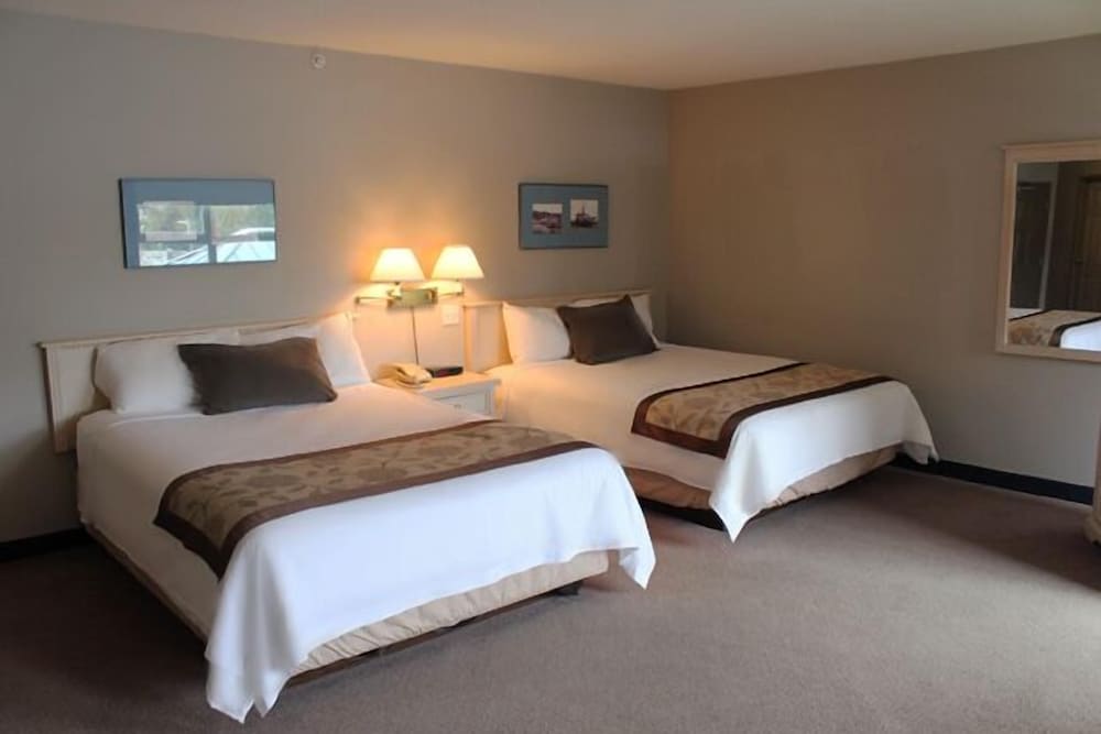 Standard Room, 2 Double Beds photo 2