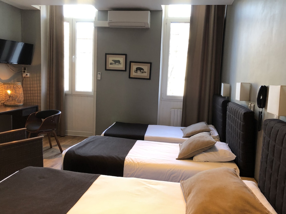 Family Room, 2 Double Beds photo 2
