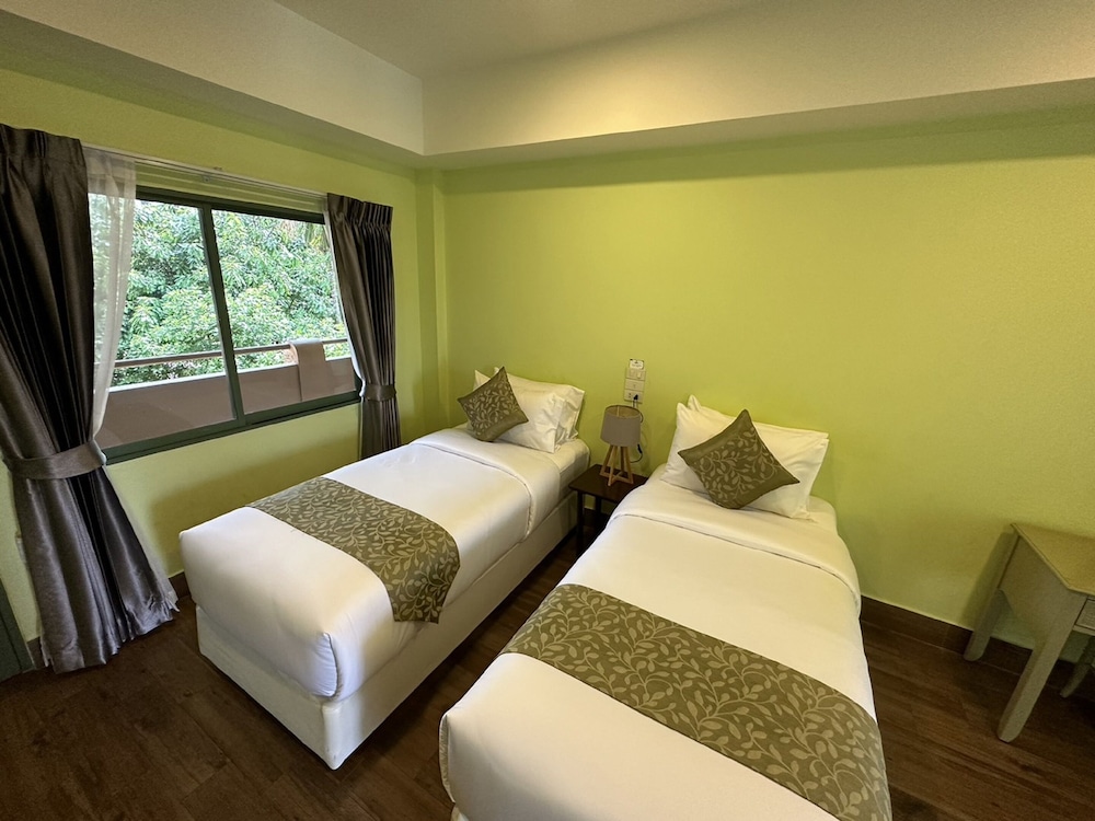 Premier Twin Room photo 3