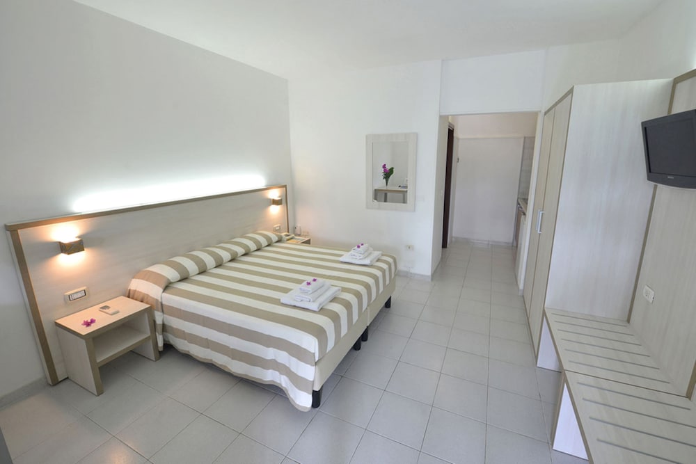 Superior Double or Twin Room, Ground Floor - Photo 5