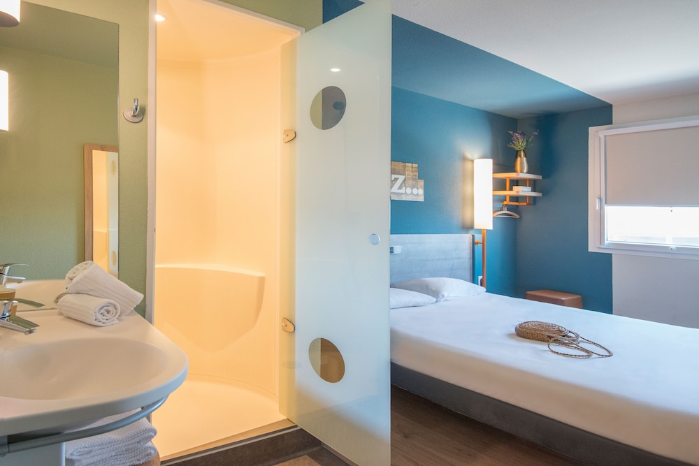 Double Room - Photo 7