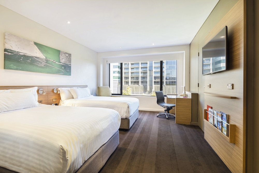 Standard Room, 2 Double Beds, City View - Photo 5