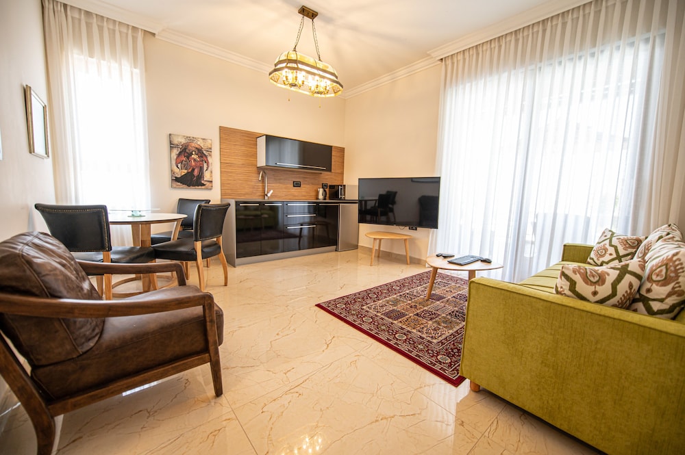 Executive Double or Twin Room, 1 Bedroom, Pool View photo 1