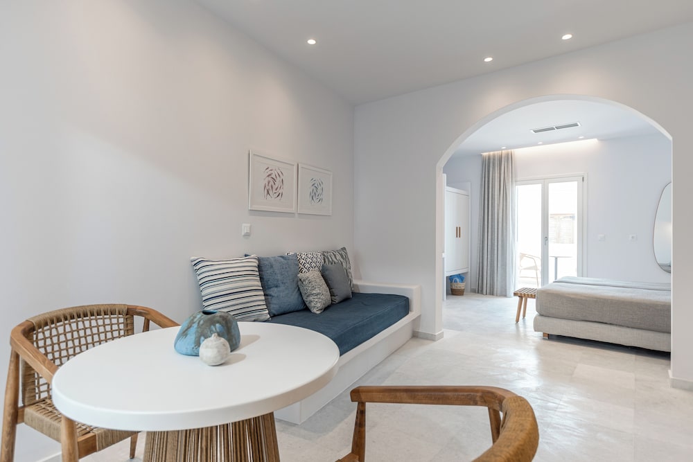 Suite, Balcony, City View