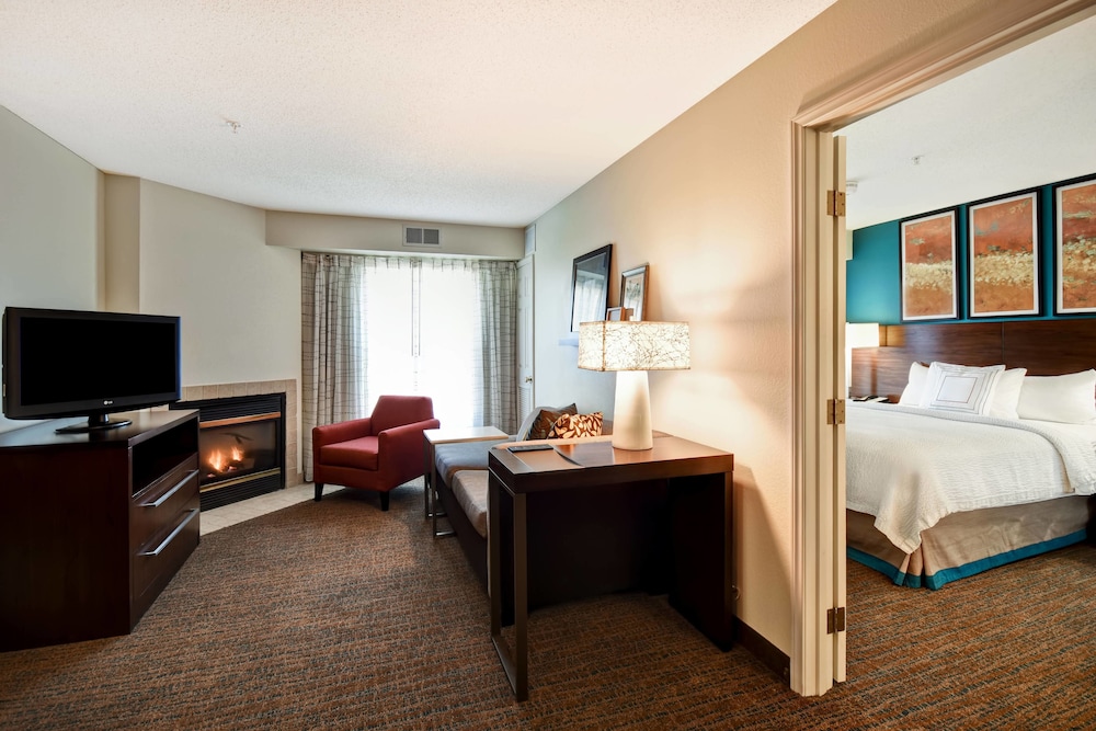 Suite, 1 Bedroom - Photo 6