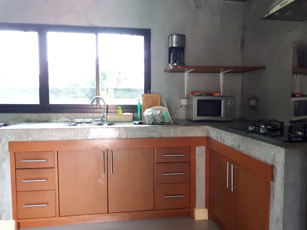 2 Bedrooms Bungalow