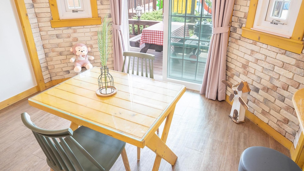Basic Room, 1 Bedroom (203(with Pet,1st floor)) - Photo 7