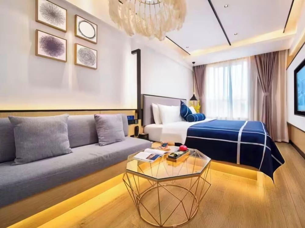 Classic Double Room, City View