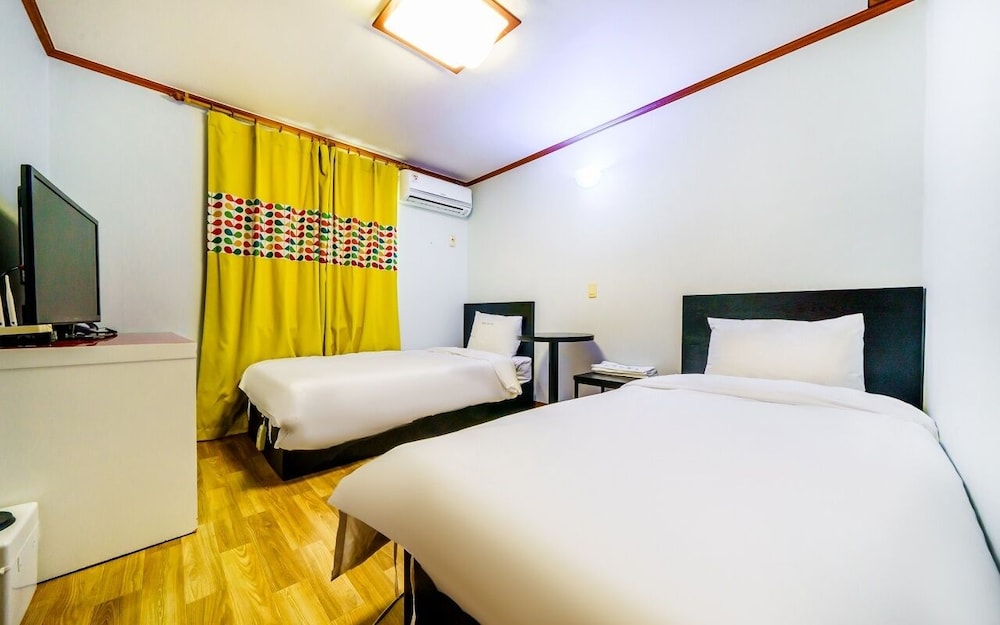 Twin Room photo 1