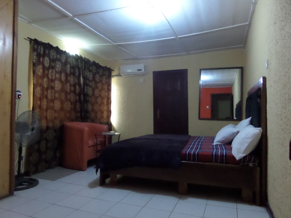 Standard Room photo 3