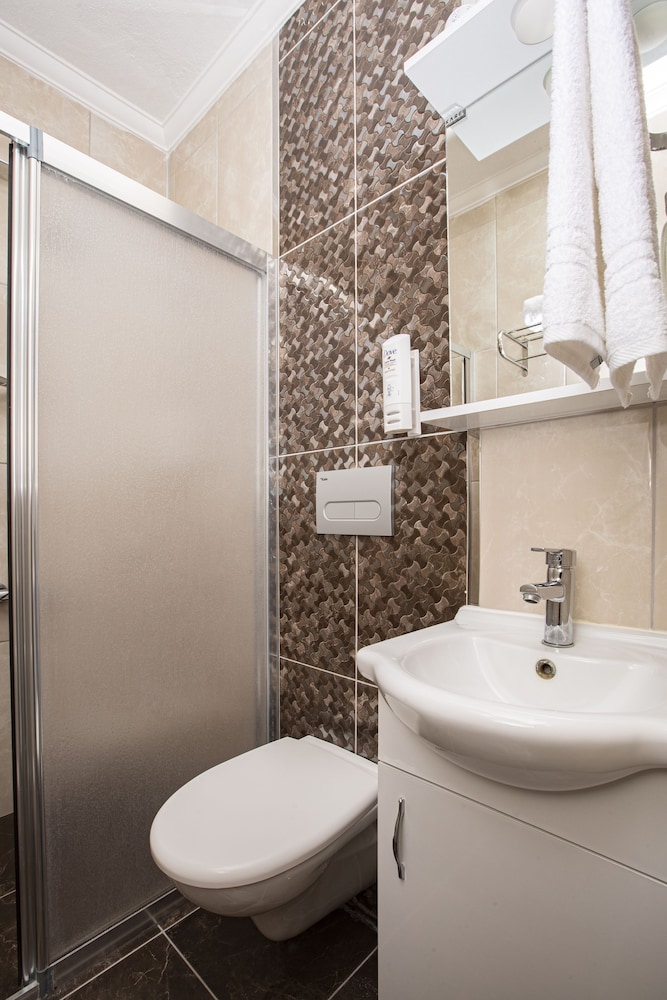 Standard Double or Twin Room photo 2