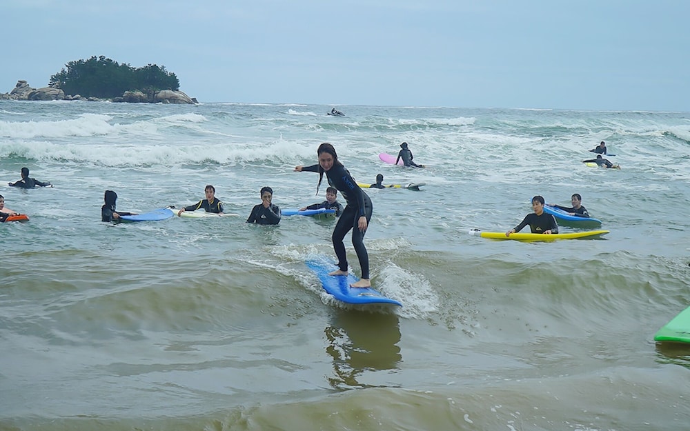 Room (Men's Dormitory + 15:00 Surf Class) photo 1