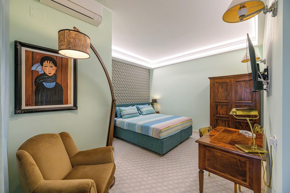 Suite 1