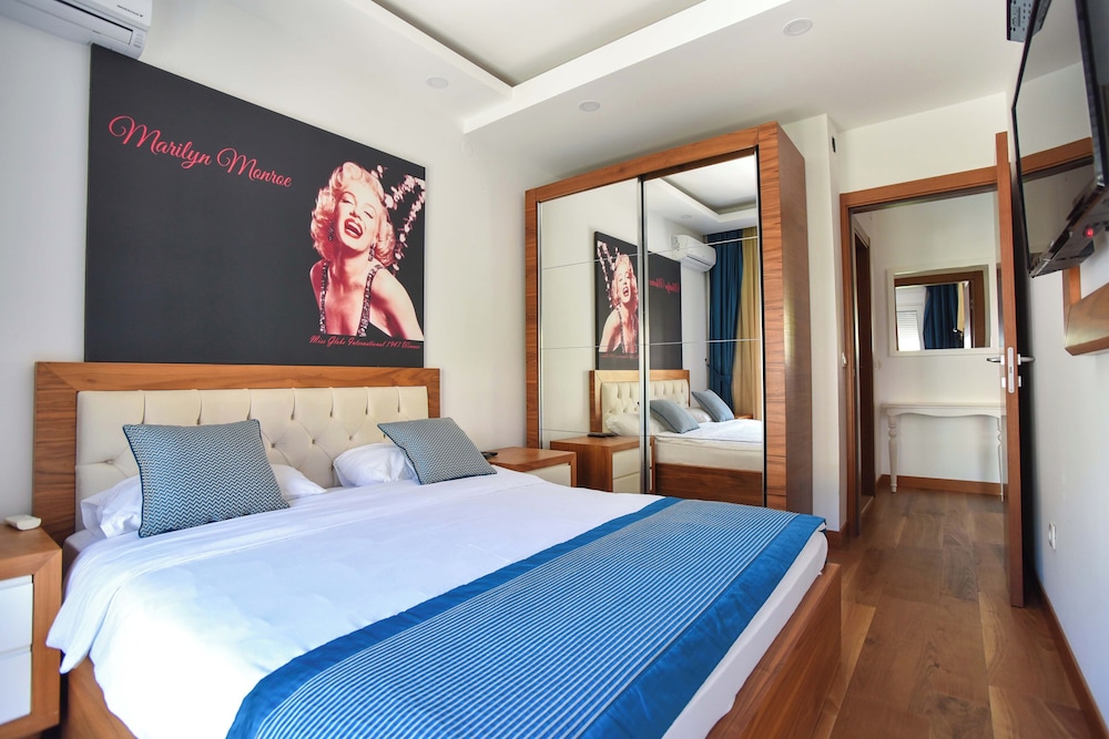 Standard Apartment, 1 Bedroom, Balcony, Mountain View photo 2