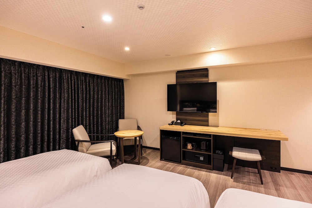 Triple Room (Room Only), Non Smoking photo 2