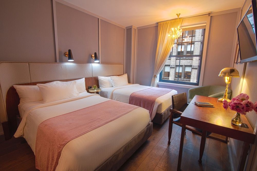 Deluxe Room, 2 Double Beds