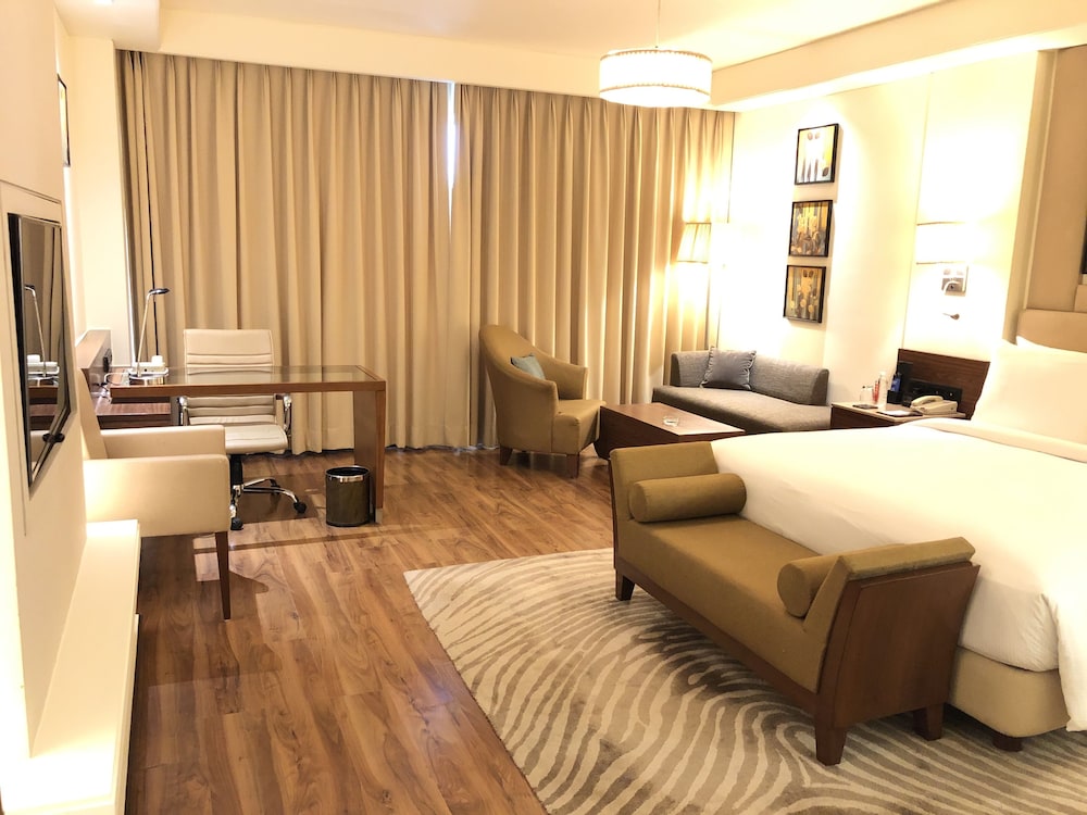 2 Twin Guest Room City View
