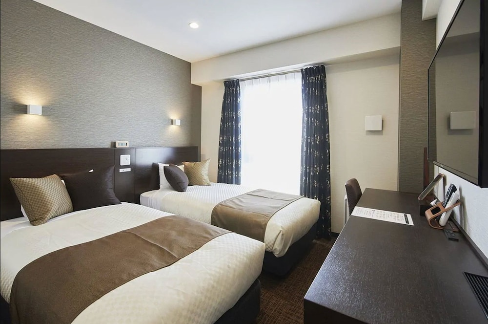 Twin Room - Photo 3