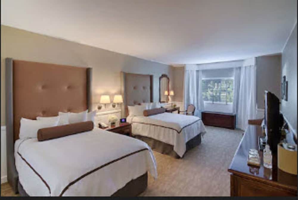 Deluxe Room, 2 Double Beds - Photo 1