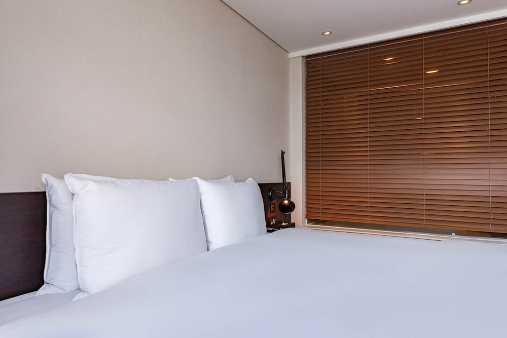 Family Double Room (Hollywood bed) - Photo 6