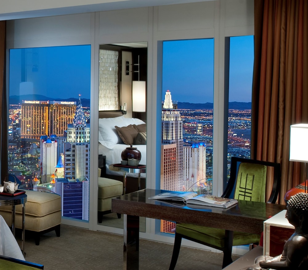 Room, 2 Double Beds, City View - Photo 4