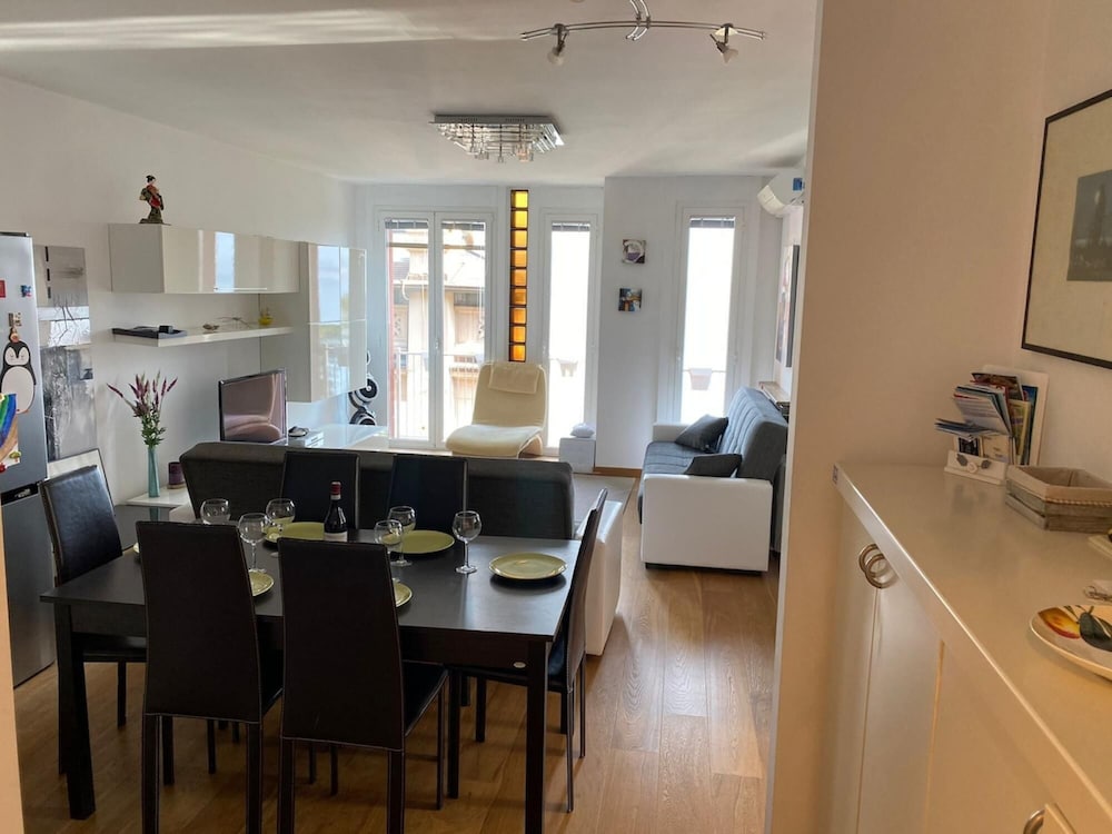 Apartment photo 3