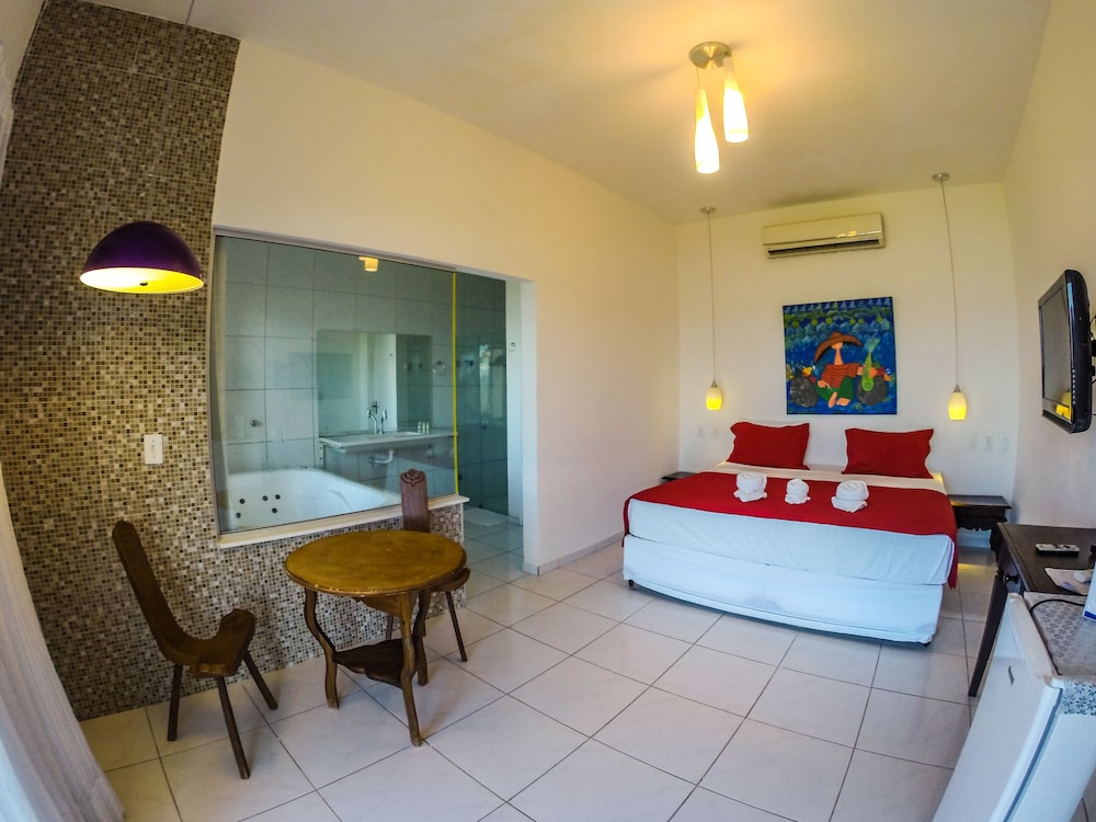 Luxury Room, 1 King Bed, Bathtub, Ocean View photo 1
