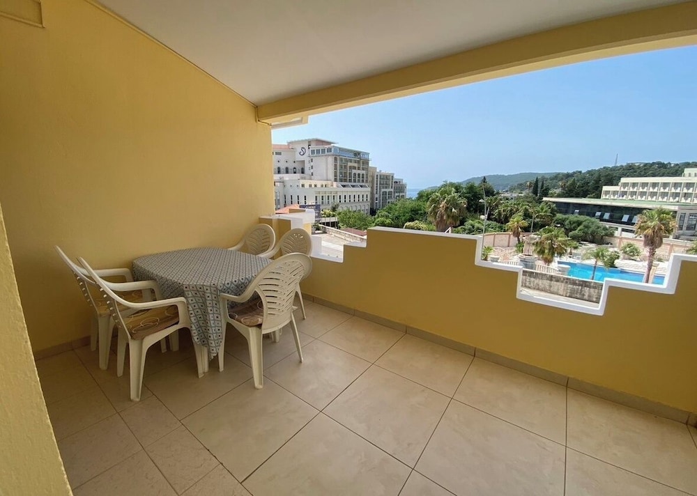 Comfort Double Room, Balcony, Partial Sea View