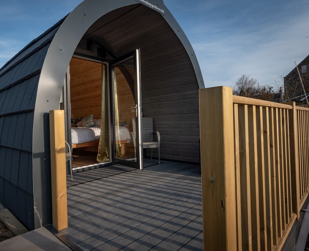 Superior Cabin, 1 Double Bed, Ensuite, Mountain View photo 3