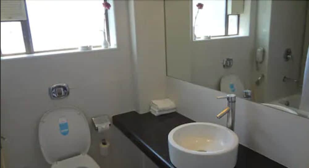 Executive Room - Photo 6