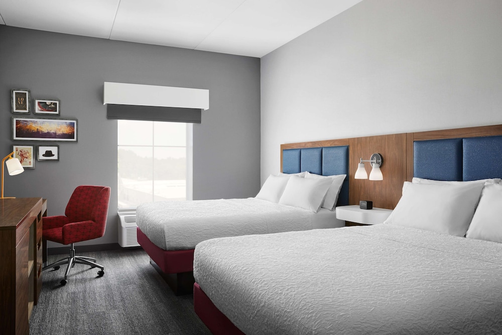 Room, 2 Queen Beds, Accessible (Hearing) - Photo 2