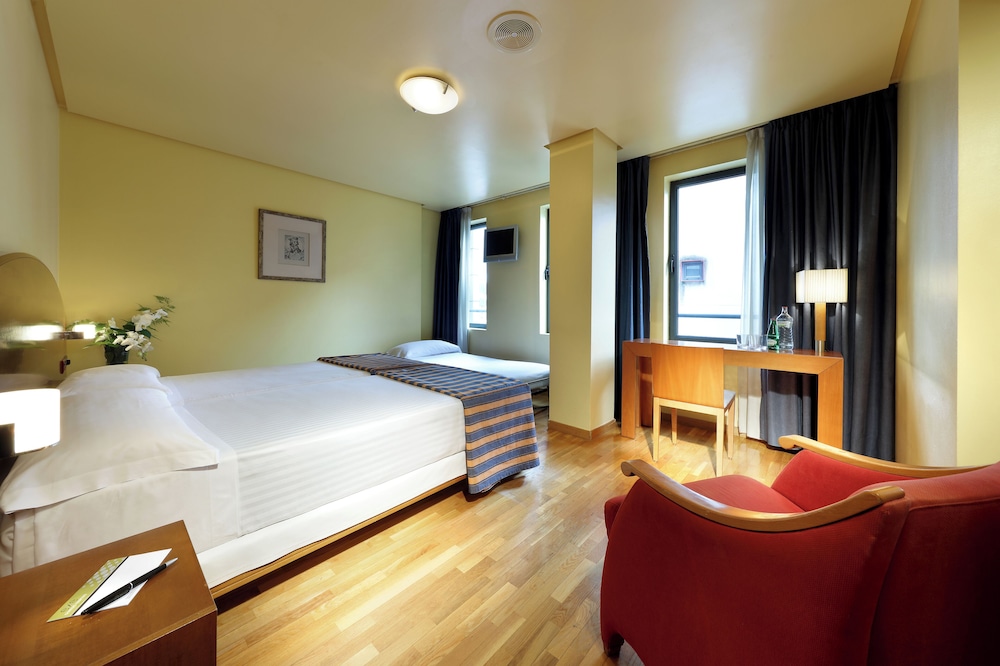 Double Room - Photo 2