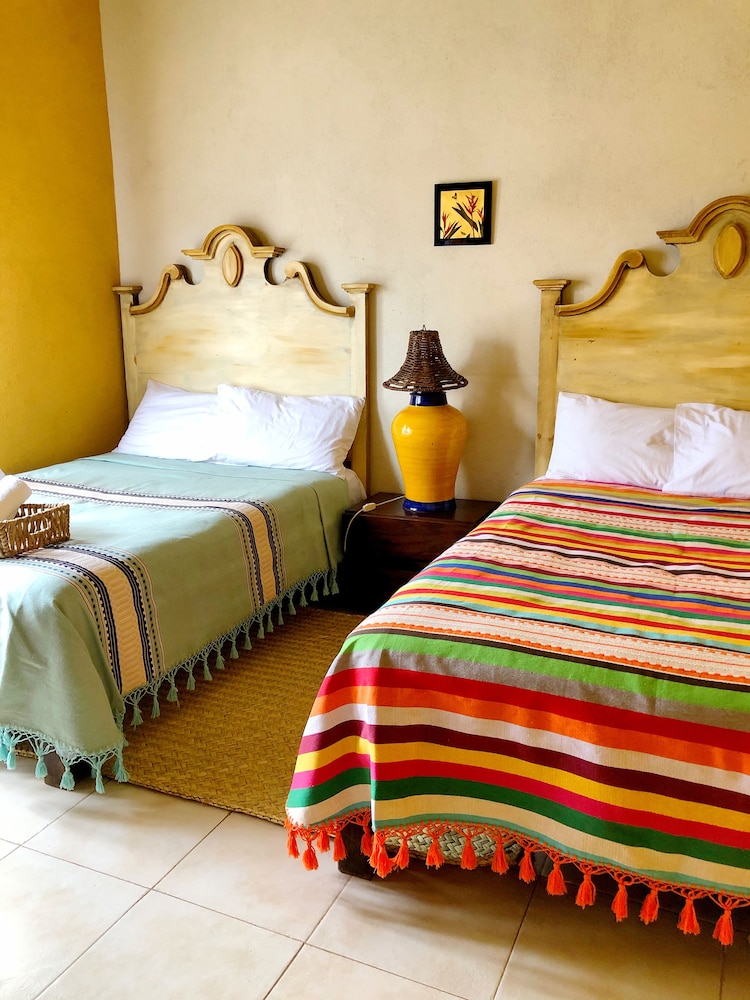 Comfort Cabin, 2 Double Beds, Accessible, Mountain View (Arcelia) photo 1