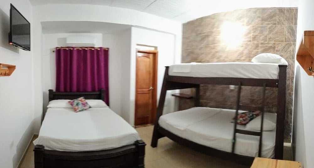 Basic Quadruple Room photo 1
