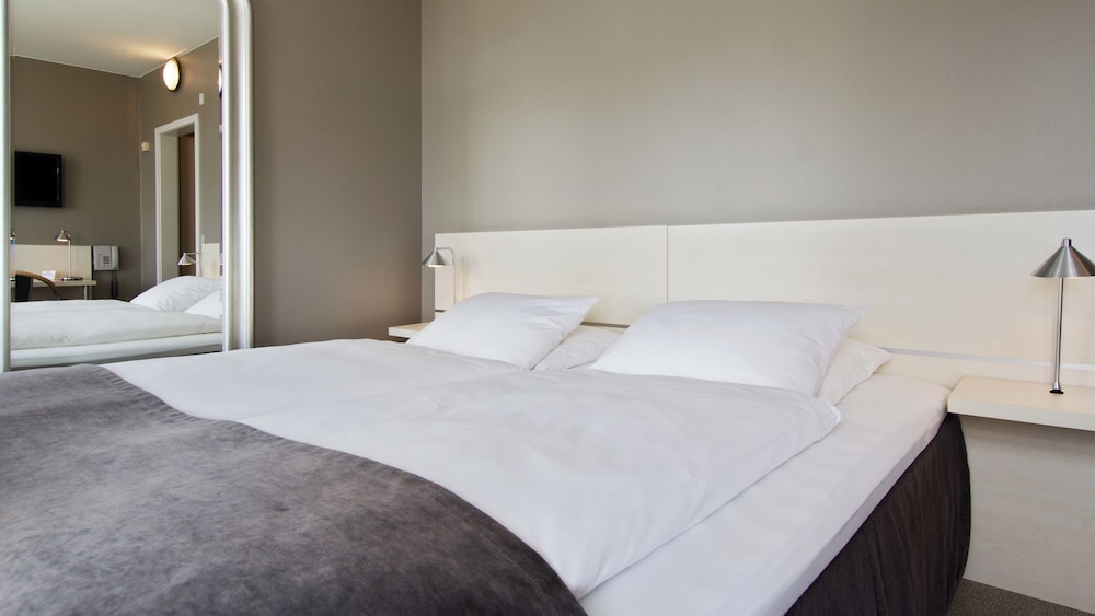 Deluxe Twin Room - Photo 1