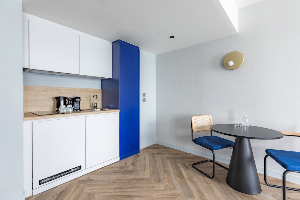 Family Studio, 1 Double Bed with Sofa bed - Photo 3
