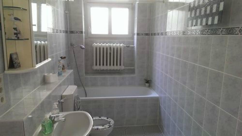 Double Room - Photo 5