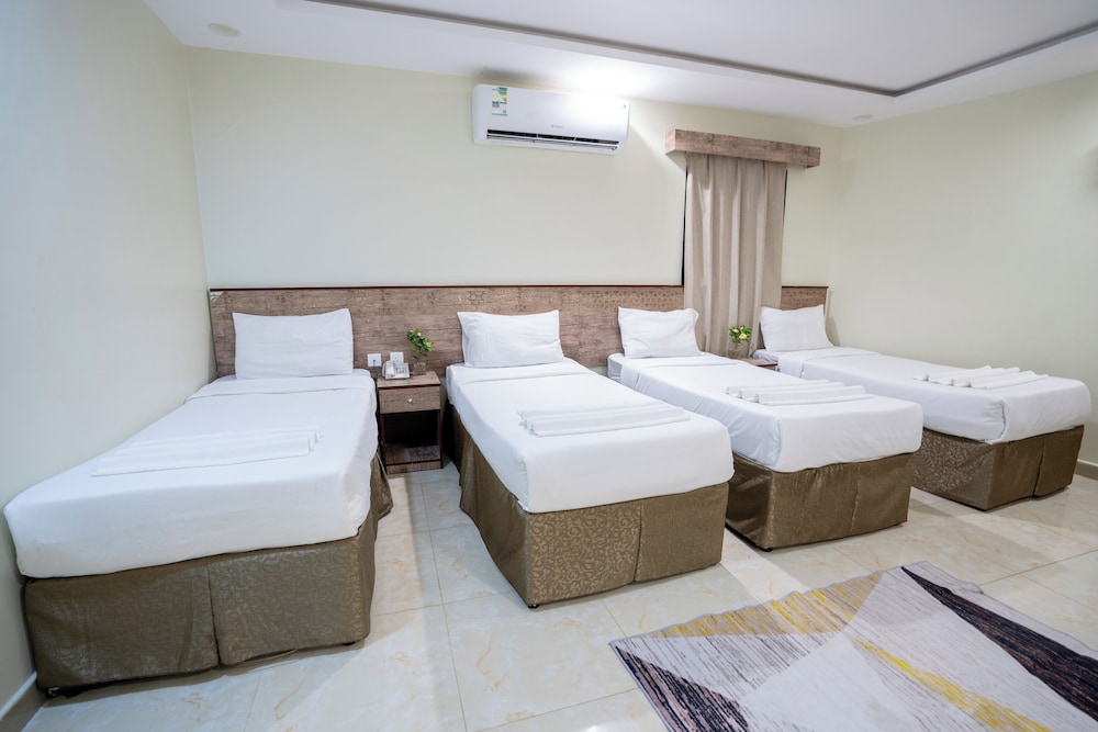 Apartment (Three Rooms)