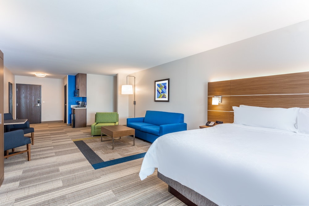 Suite, 1 King Bed (Wet Bar)