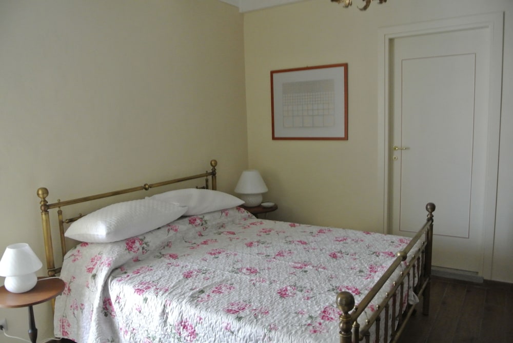 Deluxe Double or Twin Room, 1 Queen Bed, Non Smoking, Garden View photo 2