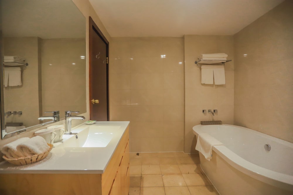 Superior Executive Room - Photo 3