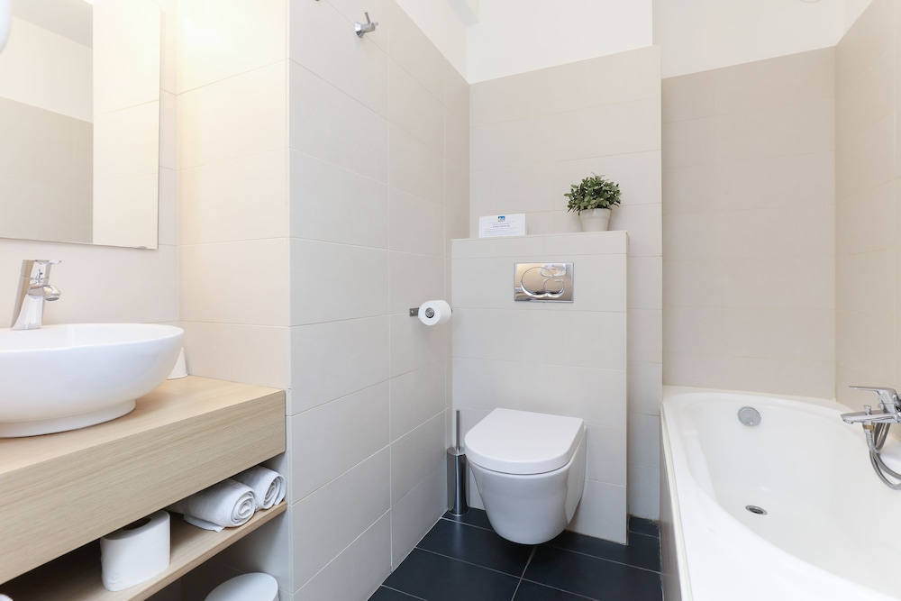Double Room, Bathtub photo 1