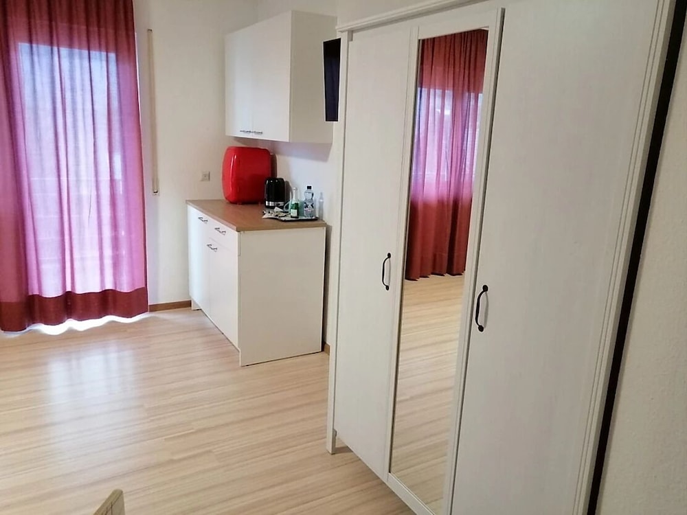 Single Room photo 1