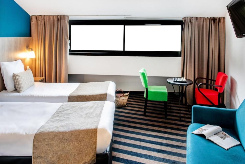 Twin Room - Photo 4