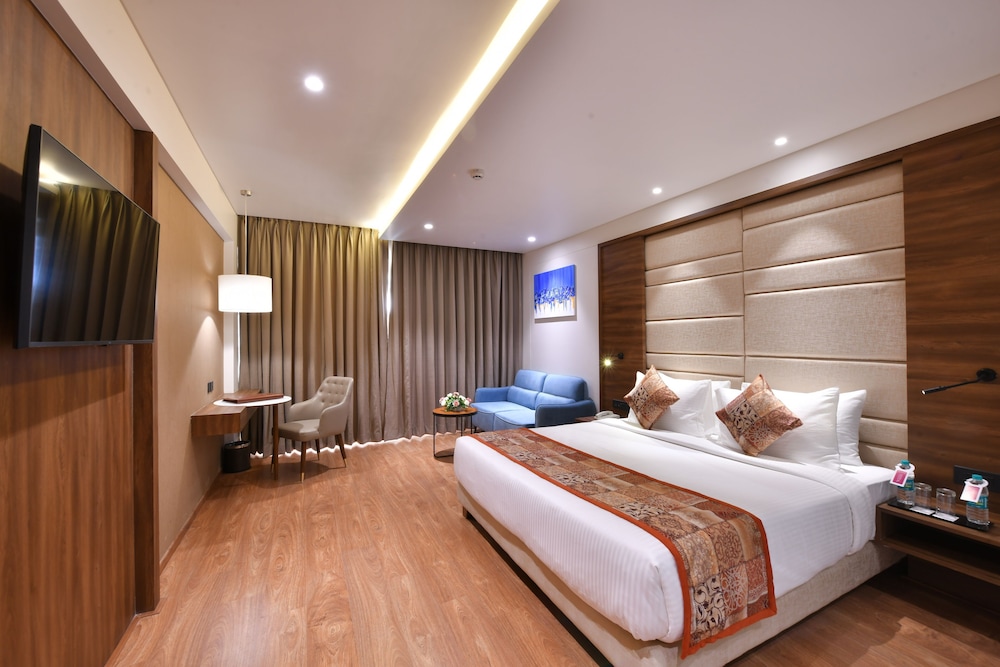 Club Double Room - Photo 1