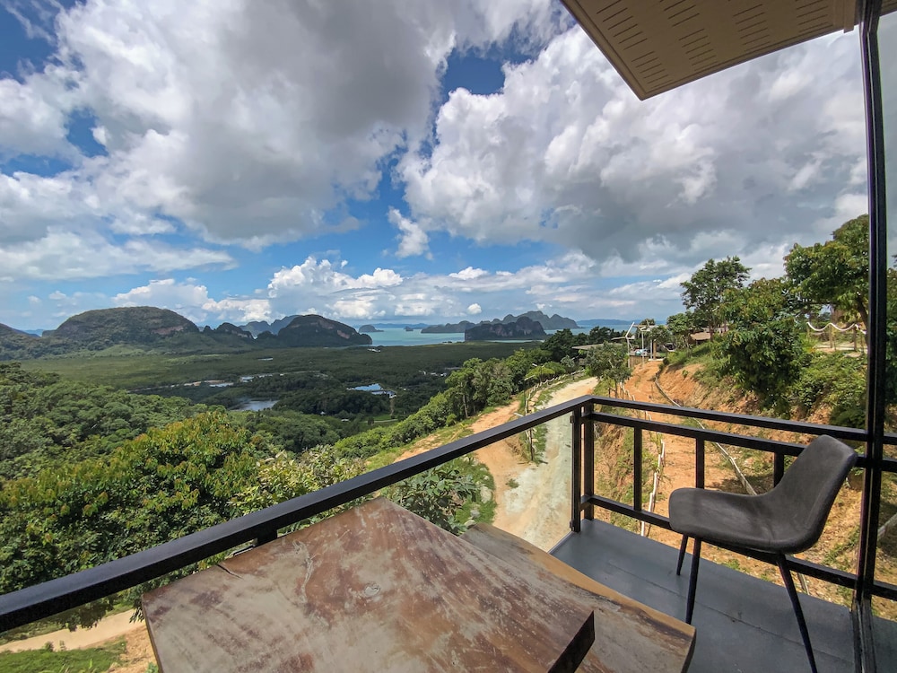 Superior Panorama View with Twin - Photo 8