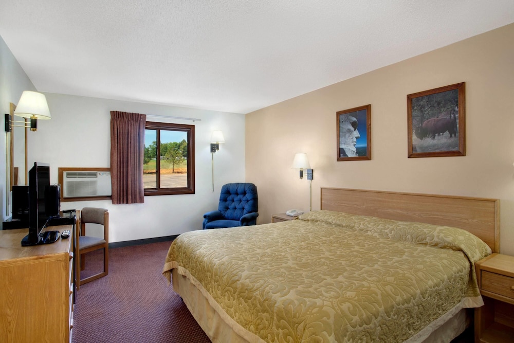 Room, 1 Queen Bed - Photo 1