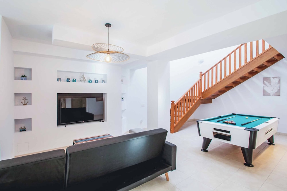 Villa (6 Bedrooms) photo 2