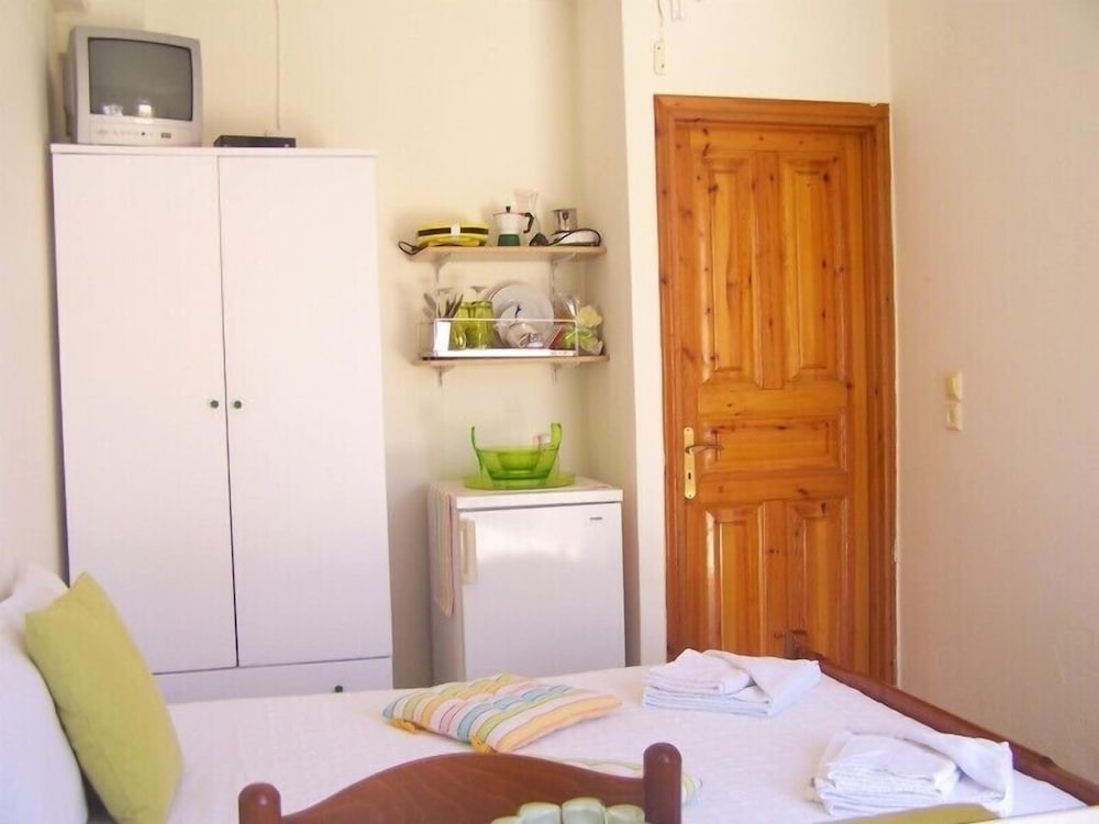 Standard Room photo 2