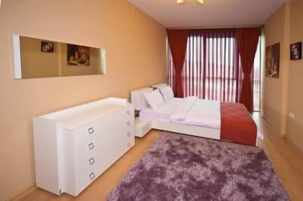 Business Double Room Single Use photo 2